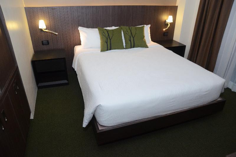 Stradella Hotel Cainta Extérieur photo