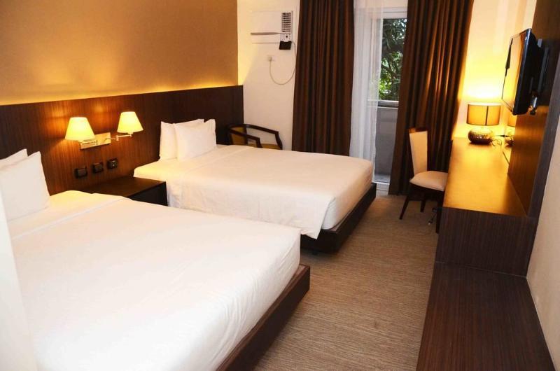 Stradella Hotel Cainta Extérieur photo